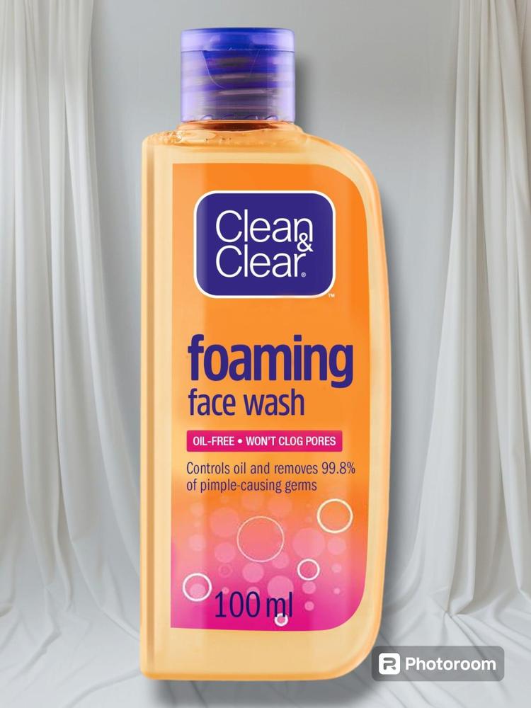 Clean & Clear Foaming Face Wash 100ml Oil-Free Non-Comedogenic